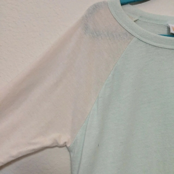 LuLaRoe LLR Mint & Cream Sloan Tee - Picture 4 of 4